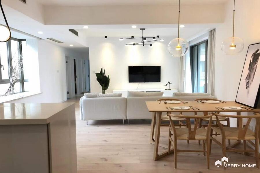 renovated 3br, open kitchen with floor heating Jingan