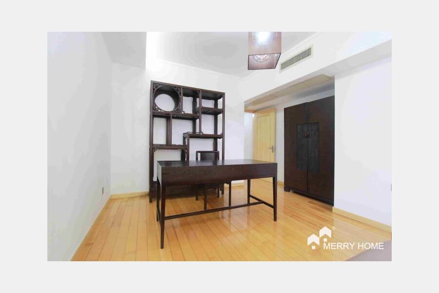 great 5br villa for rent in hongqiao