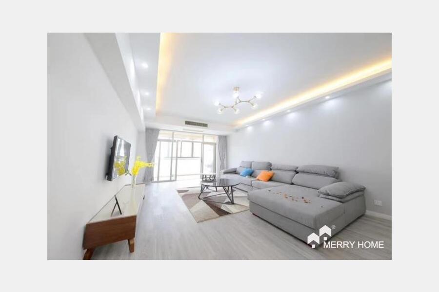 large 3br rent in Zhongshan park