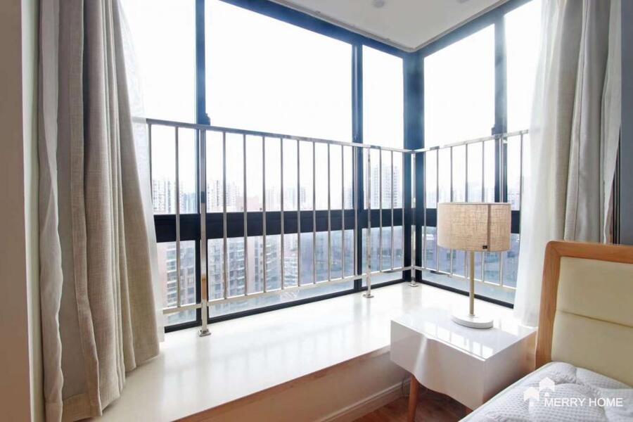 newly renovated 2 brm apt in Jing'an