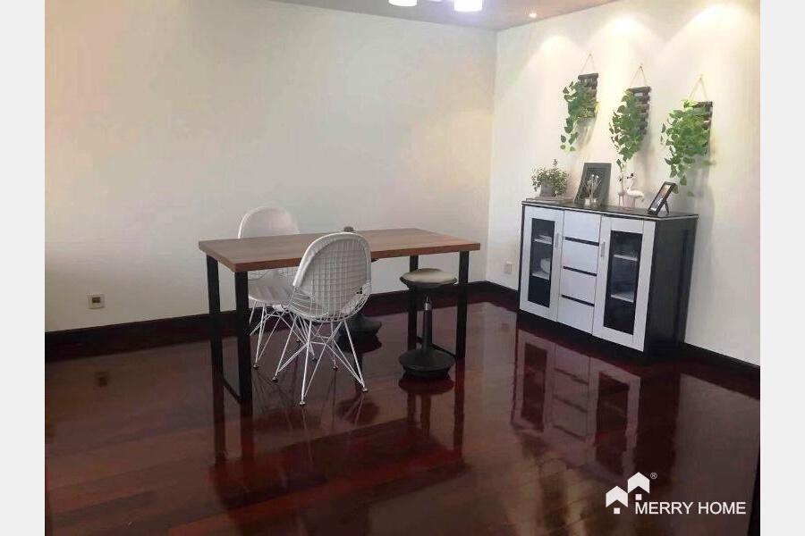 spacious two bedrooms for rent at perfect location, one station to Jing'an temple