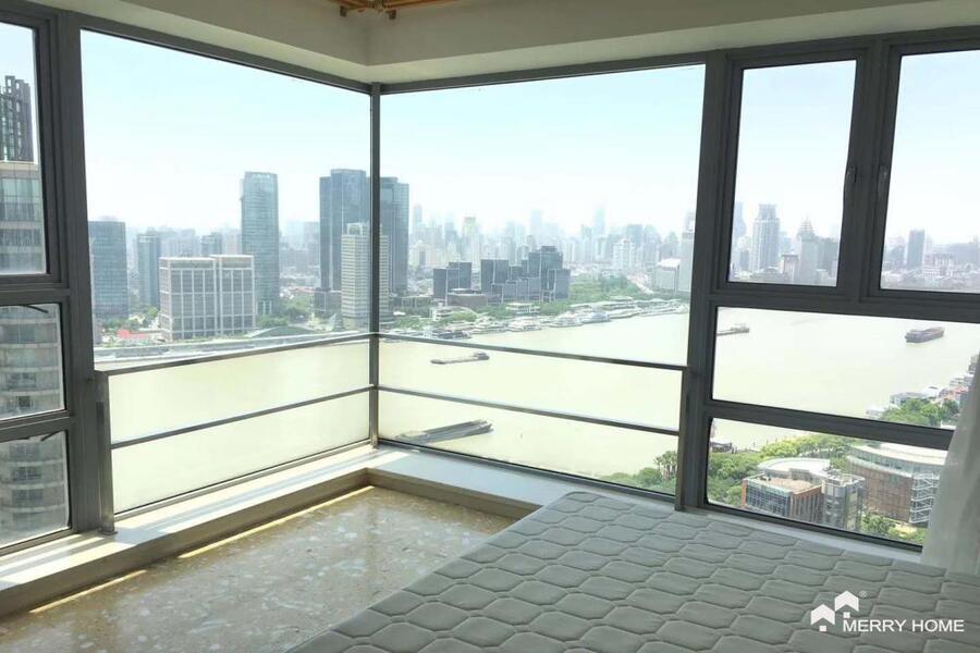 Summit Residences duplex with stunning river view