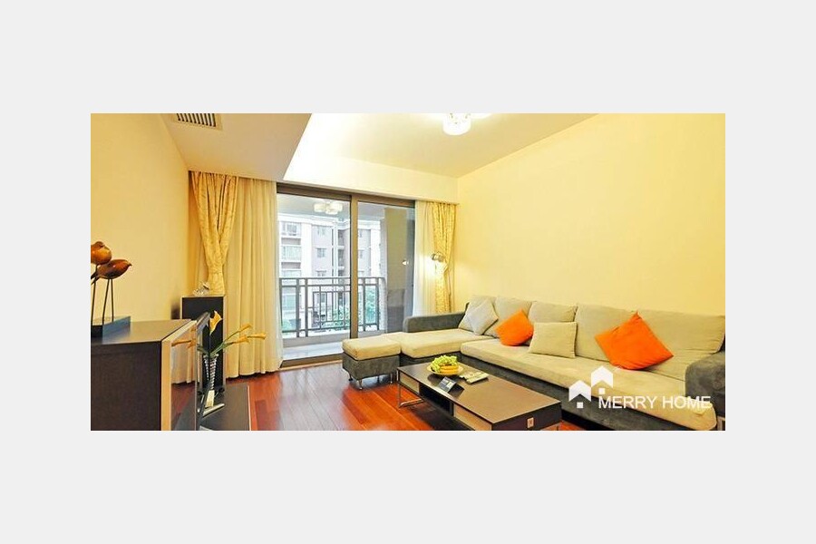two bedroom flat to rent in Hongqiao Gubei L10