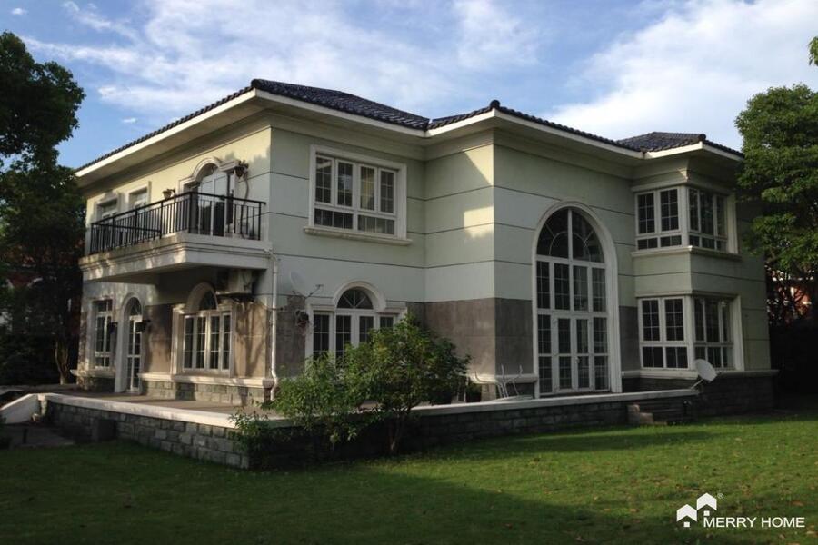 rent unfurnished 5br villa in Songjiang Shanghai