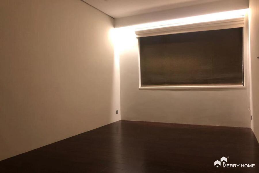 newly renovated apt with great view over French concession