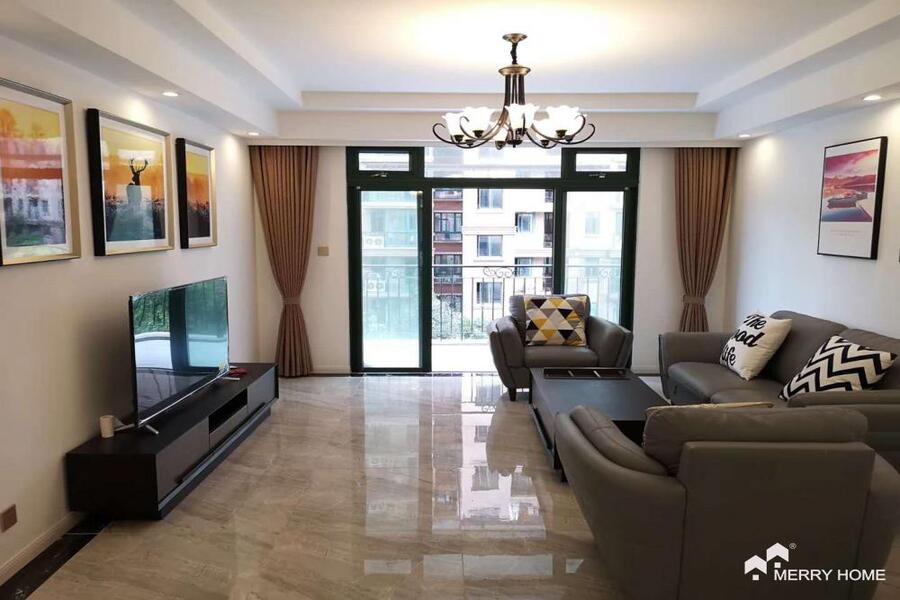 Grand 3br apartment rent in Pudong