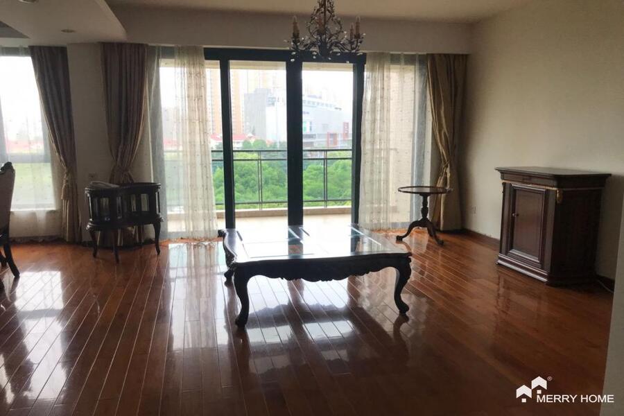 Deep decoration style 3+1brs flat with nice view in Yanlord Riverside Garden