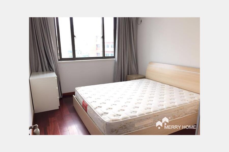 cheap 3br in pudong Lianyang