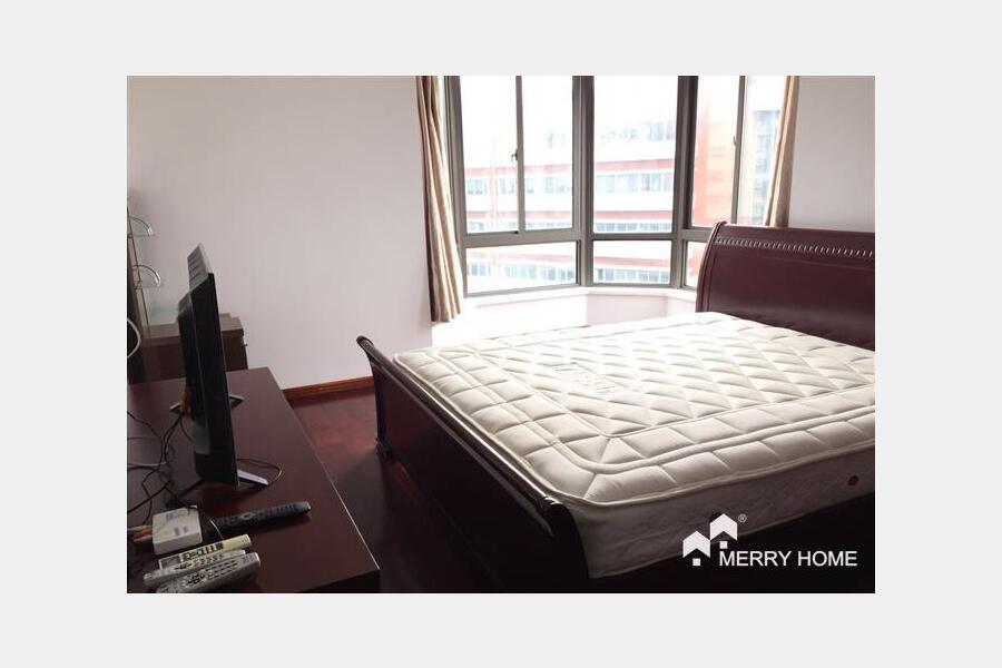 cheap 3br in pudong Lianyang