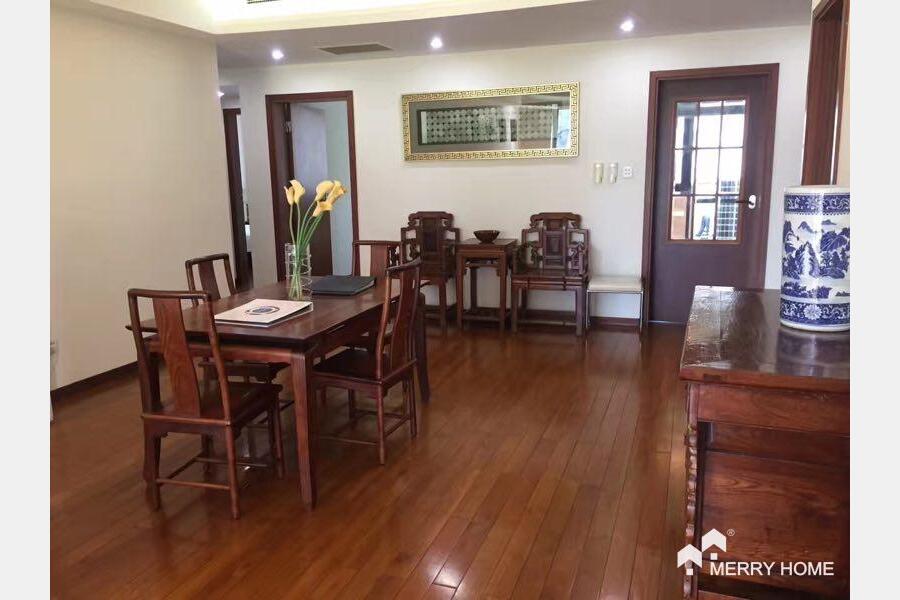 Service APT,Yanlord Garden,Lujiazui,could be daily