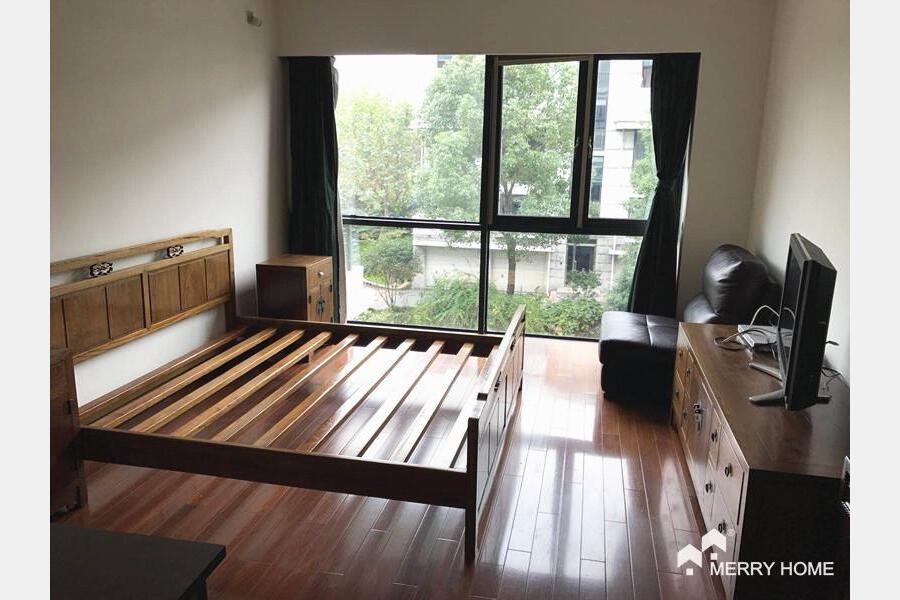 Hot Duplex with nice terrace in Hongqiao