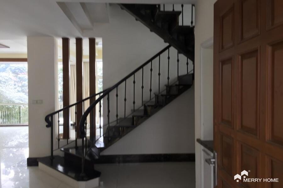 cozy 4brs townhouse in Greenhills,Green City,Pudong