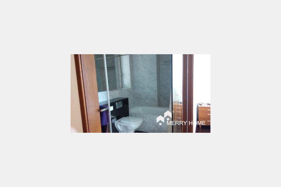 Spcious 3br apartment in Jingan Four Season with nice decoration and club house