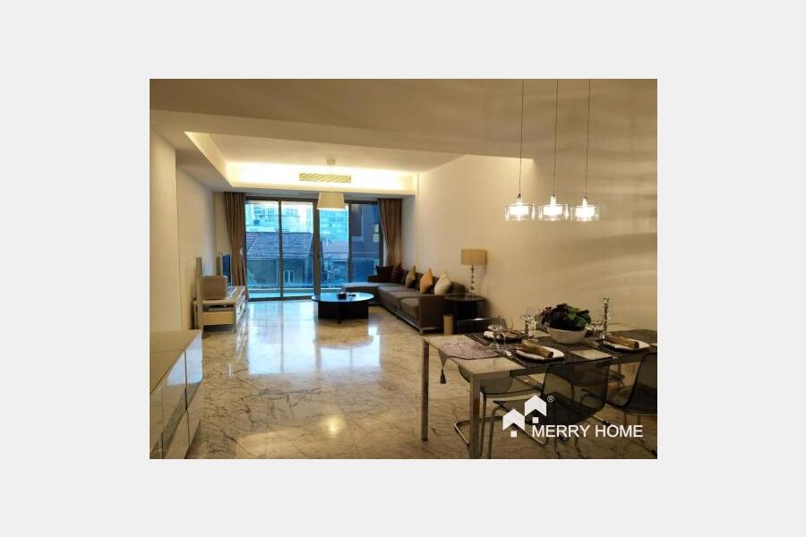 *3bedrooms Jing An four seasons line 2,12,13.