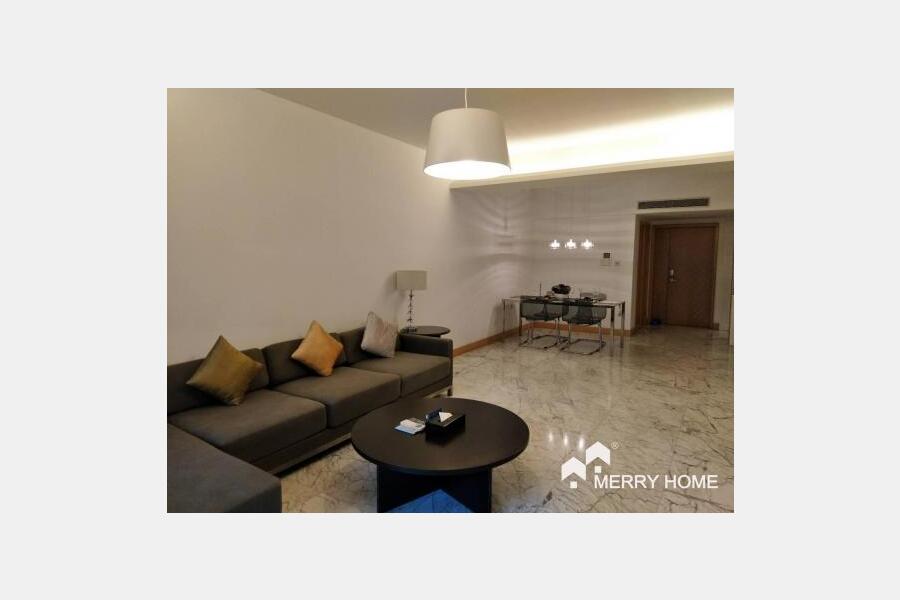 *3bedrooms Jing An four seasons line 2,12,13.