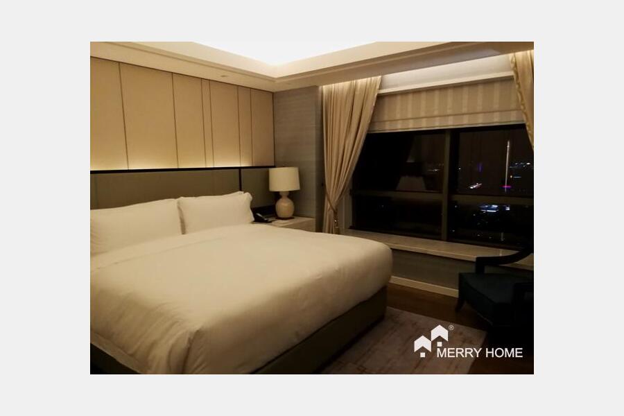 1 standard suite in St. Regis, on West Beijing Rd