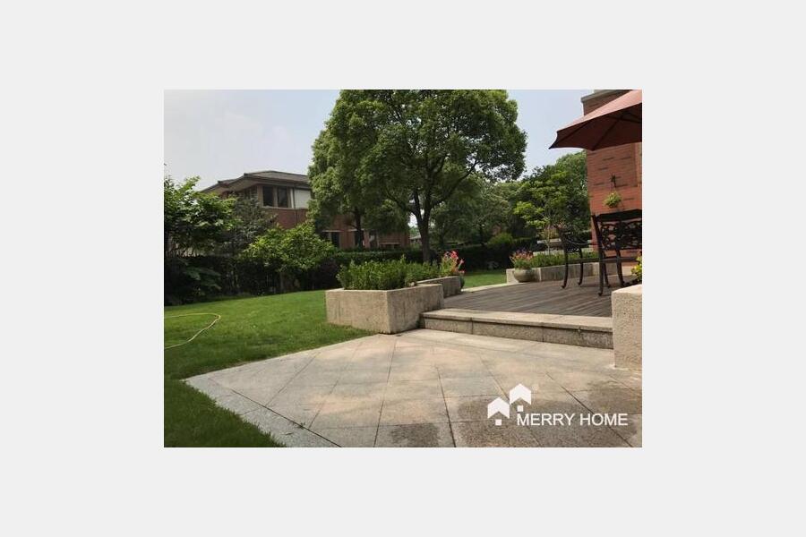 Excellent 5br villa in Xujing Town