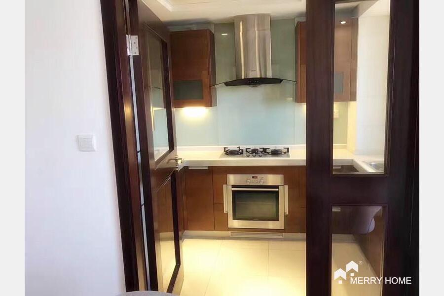 rent a 3bdrs' apartment in Yanlord Town shanghai