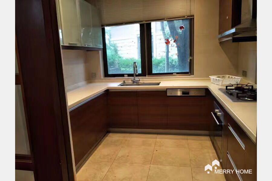 5brs, Huacao Town, close to Supermarket and international school