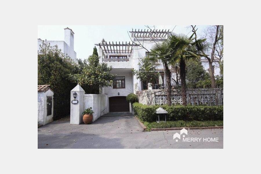 single villa in Viacaya, one of the best location in pudong, jinqiao area