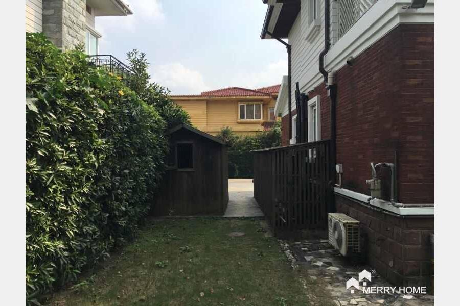 *5bedrooms for rent in Xujing Town, Qingpu area, floor heating.