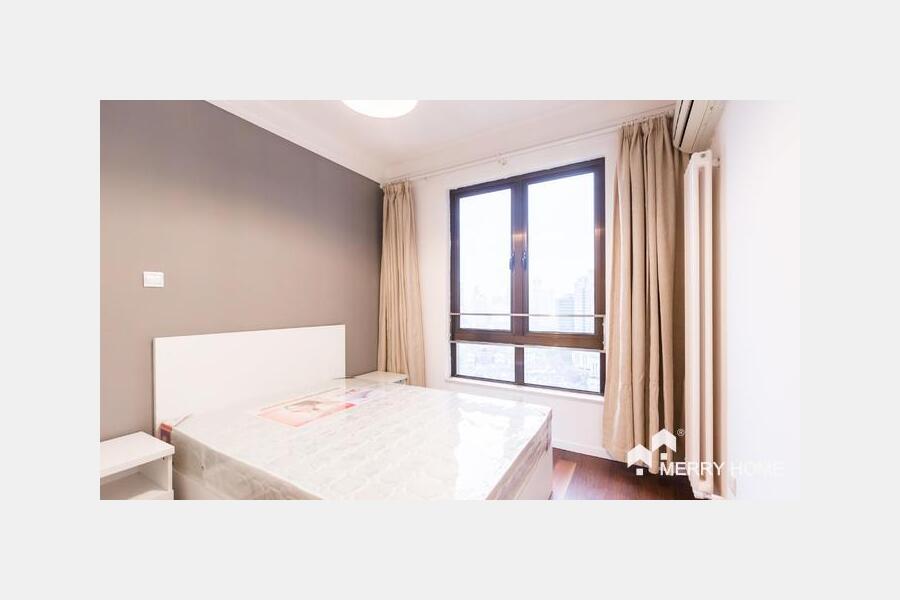 Xintiandi fabulous 3+1br apartment for rent L8,10