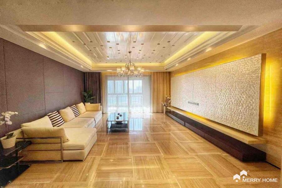 Luxury apartment with floor heating&central air con