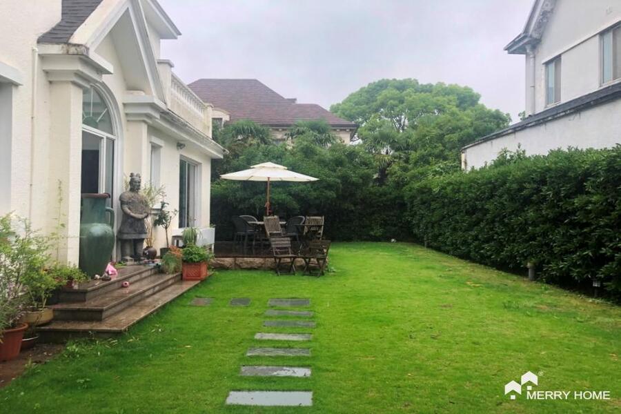 Elegant Garden Single Villa in Hongqiao
