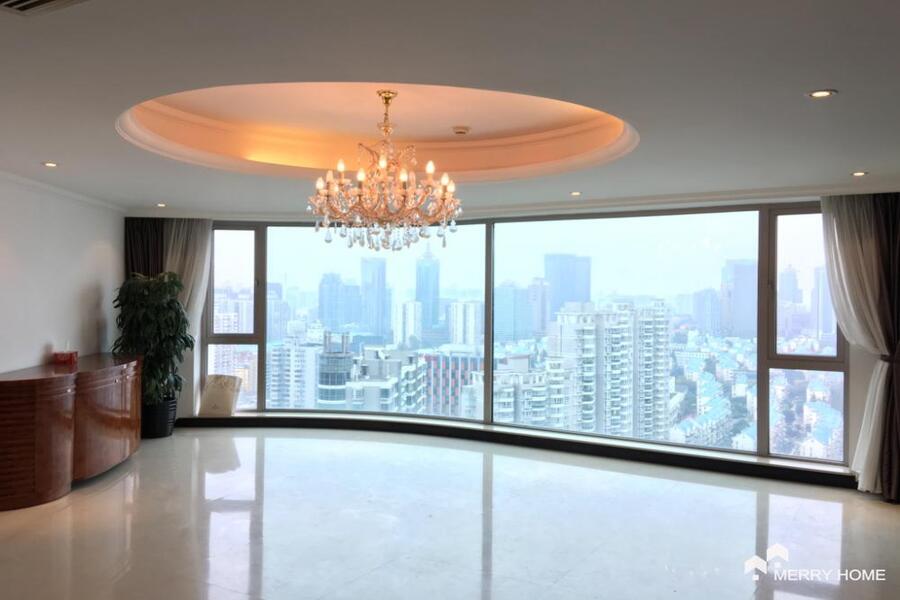 High floor, wonderful view, big layout rent in Shimao Riviera Garden