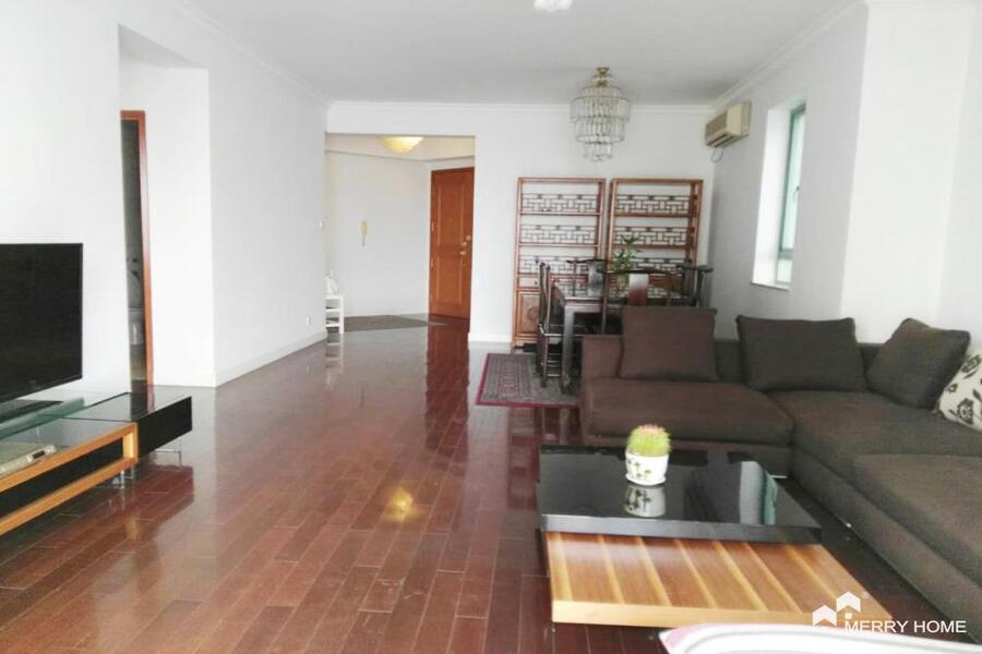 well maintained 3br apt rent in Central Residences