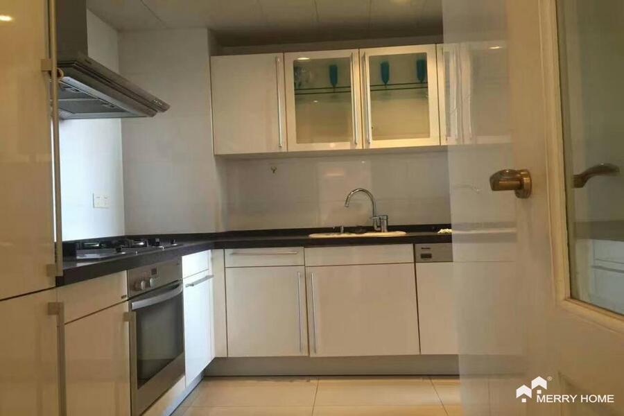 2br in lujiazui with really nice view