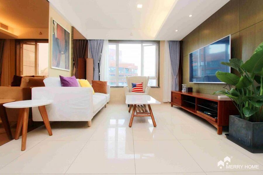 Marvelous apartment rent in City Castle Jingan