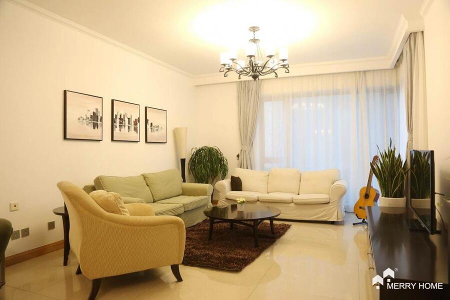 Chic 2br for rent in Shimao Riviera Garden