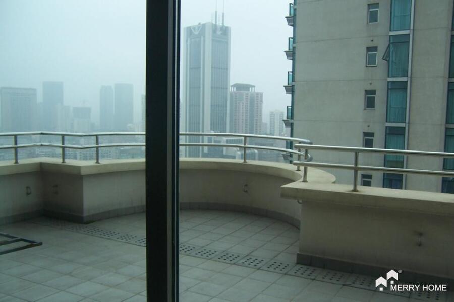 spacious 4br for rent in Jing An Four Seasons will be available soon