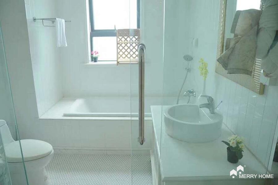 3br apartment for rent in Shanghai