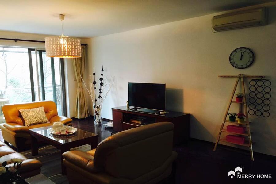 Elegant attractive 3beds for rent at La Cite (Xujiahui)