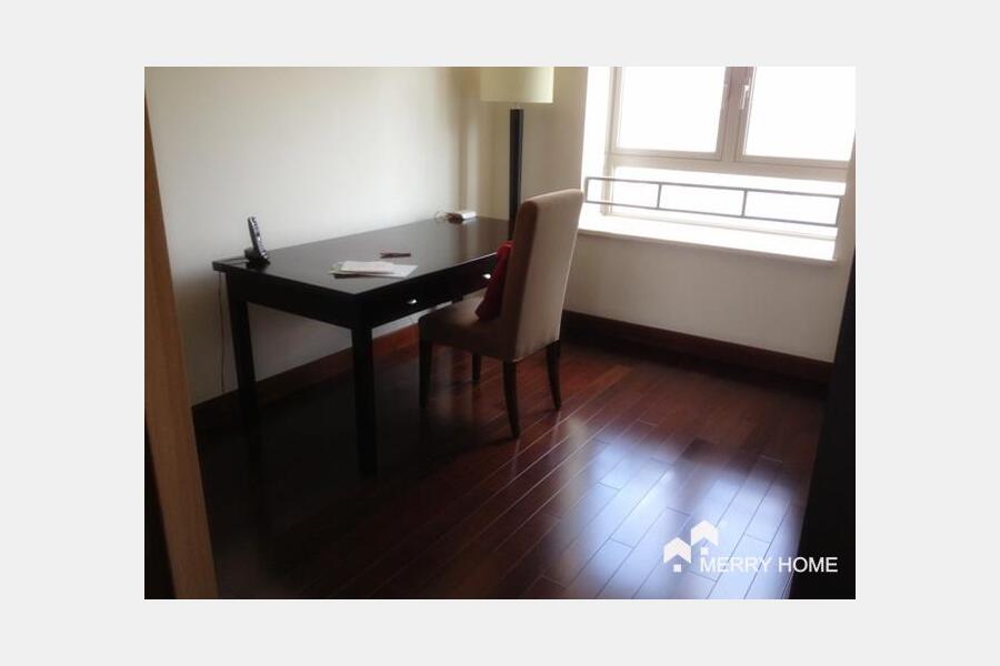 4bedrooms cozy apartment in Jing An Four Seasons