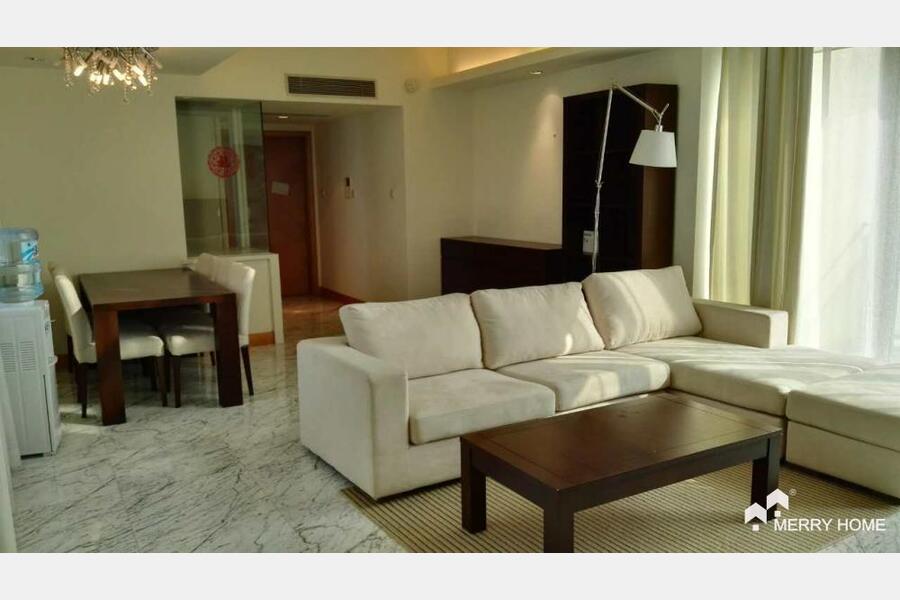 Penthouse @ West Of Nanjing Rd