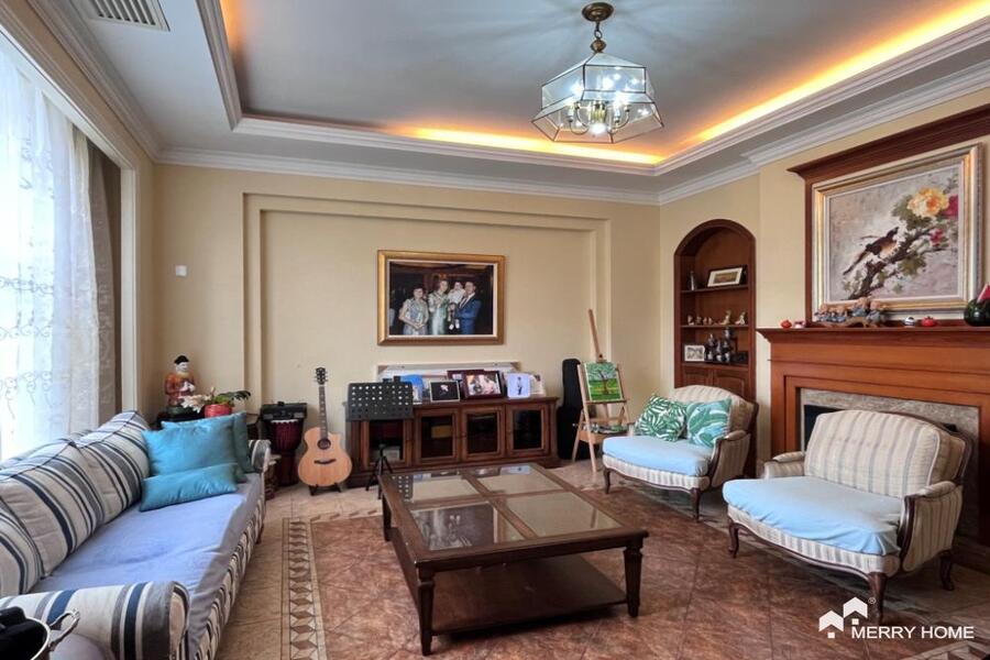 Huge single villa for sale in Biyun Beverly Hills