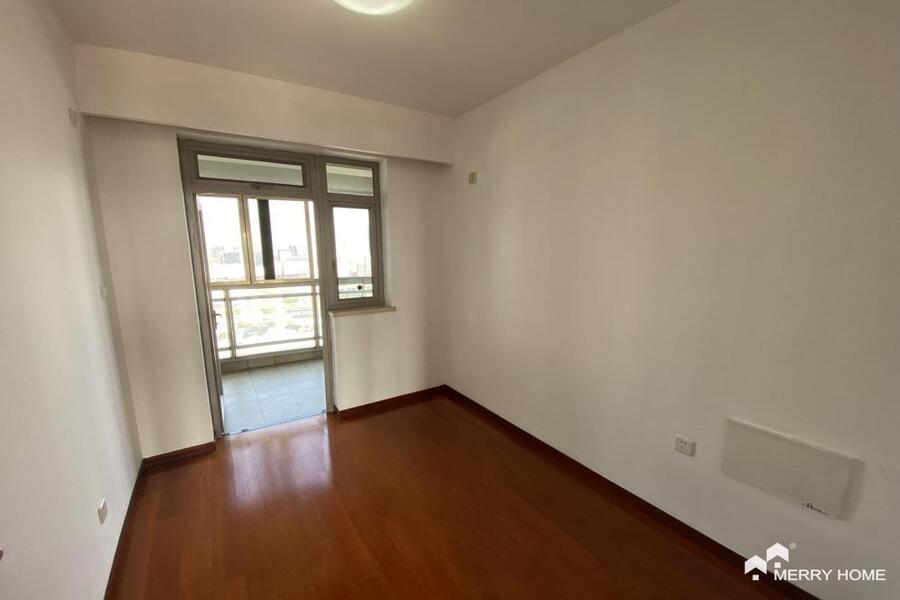 Yanlord Town Top floor & duplex large apt with nice view
