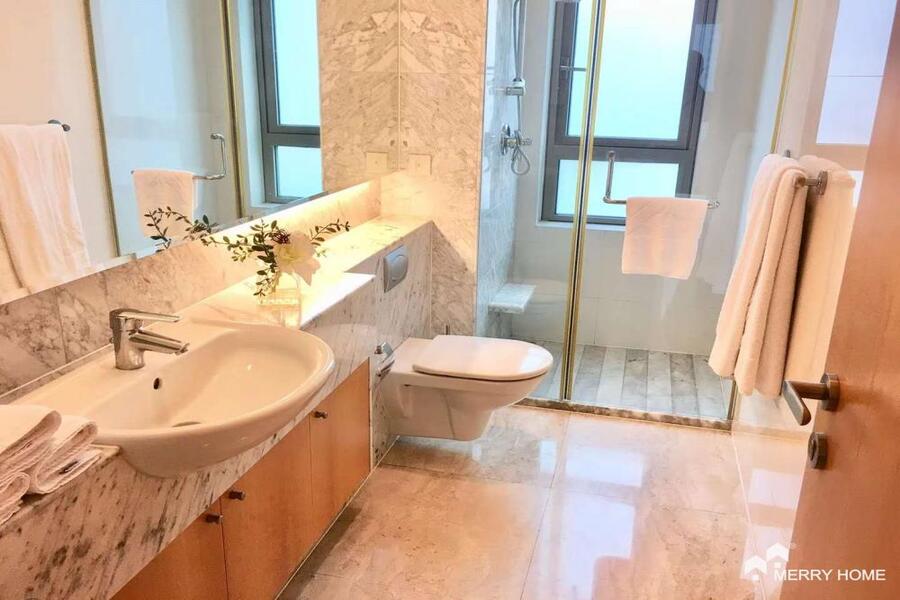 hot 3br for rent in Jingan line2/12