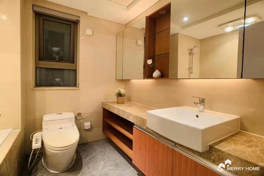 beautiful cozy apartment in Hongqiao Gubei