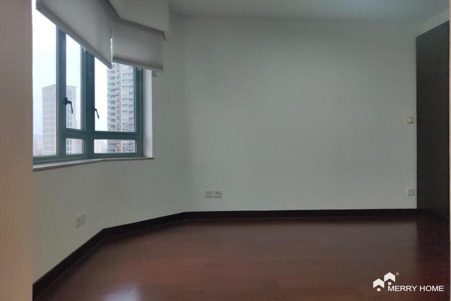 *3bedrooms for rent in Central Residences phase 1