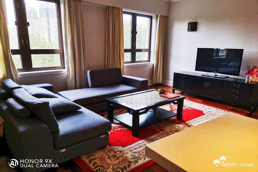 41 Hengshan Rd large 1bds high quality apartment, M/L1,L7,L10