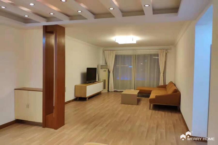 neat 2br 2bath 124 sqm flat in century park pudong