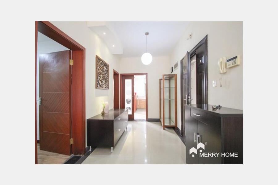modern 2br with big garden Jinqiao
