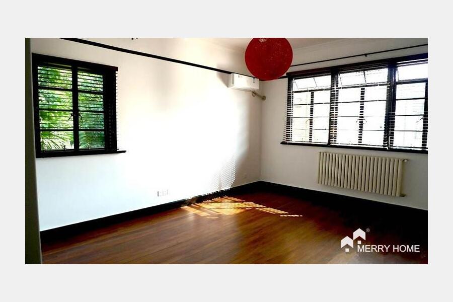 4brs with big terrace in Anfu road