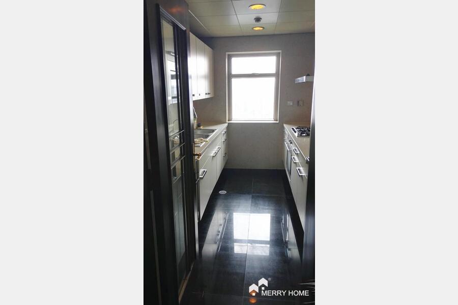 spacious 2bdrs as 166sq.m as high floor for rent in shimao riviera garden