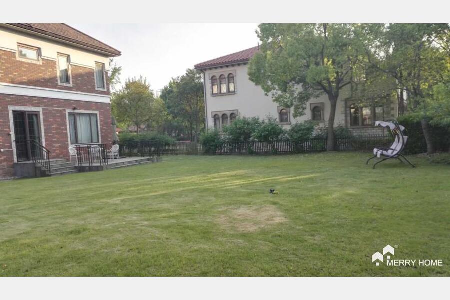 fantastic 4+1br with the largest garden in Green Villas