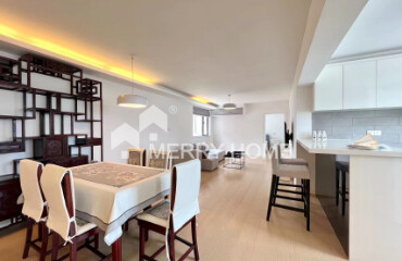 Donghu Apartment